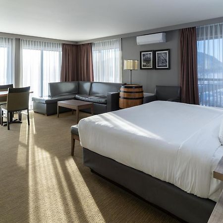 Hotel Rive Gauche Beloeil 외부 사진