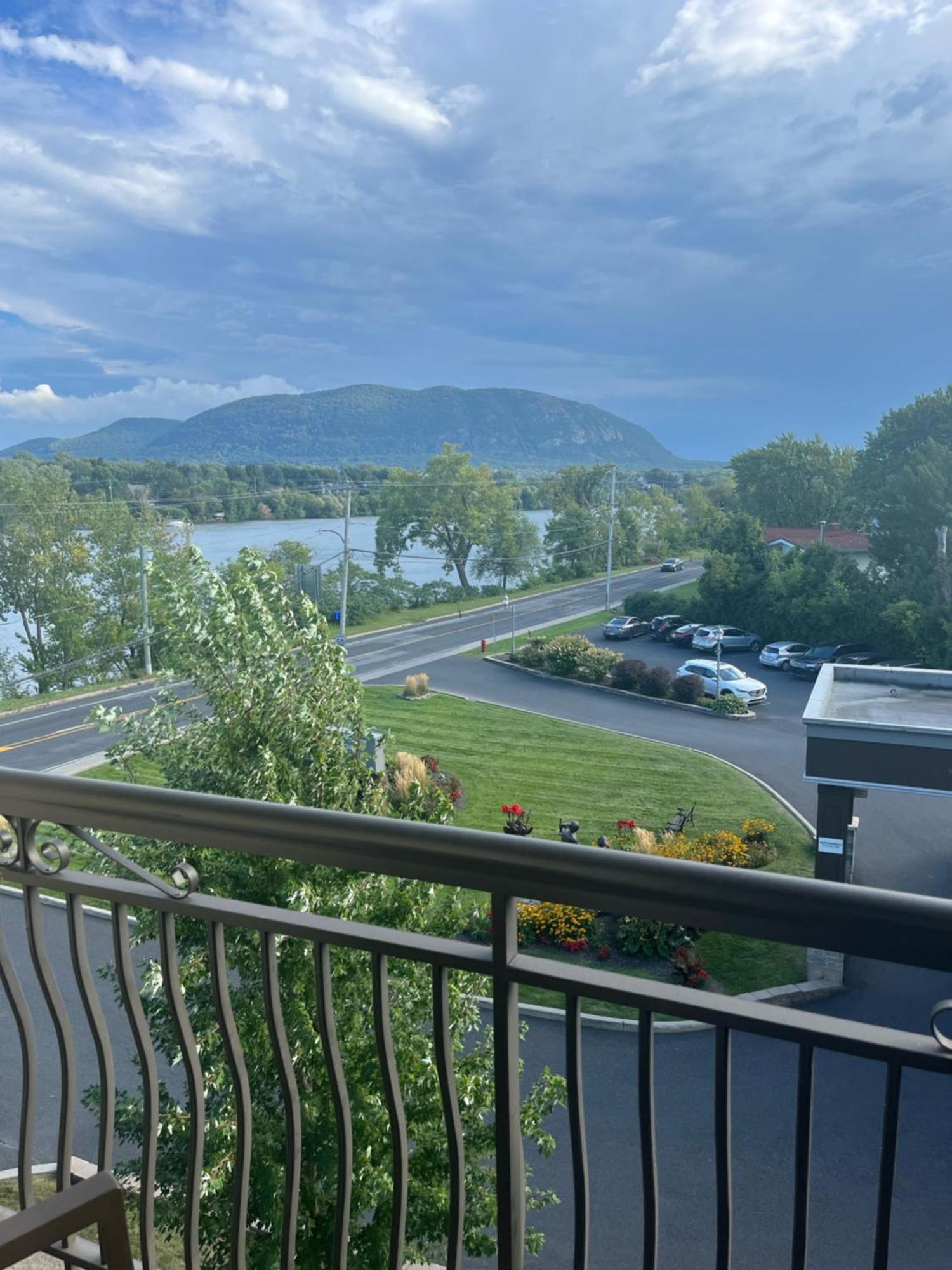 Hotel Rive Gauche Beloeil 외부 사진