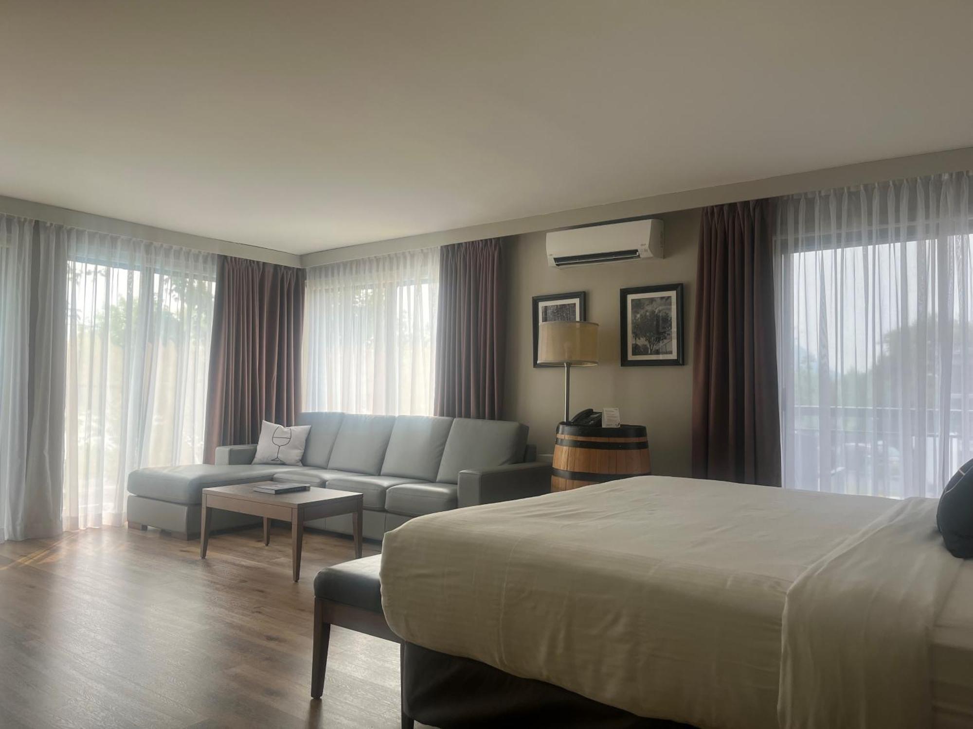 Hotel Rive Gauche Beloeil 외부 사진