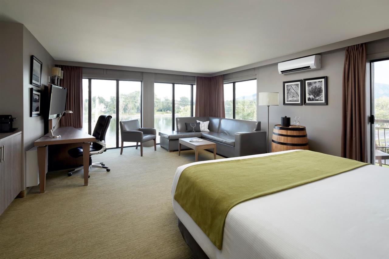 Hotel Rive Gauche Beloeil 외부 사진