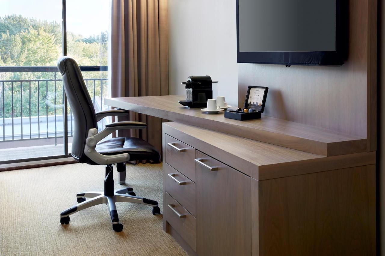 Hotel Rive Gauche Beloeil 외부 사진